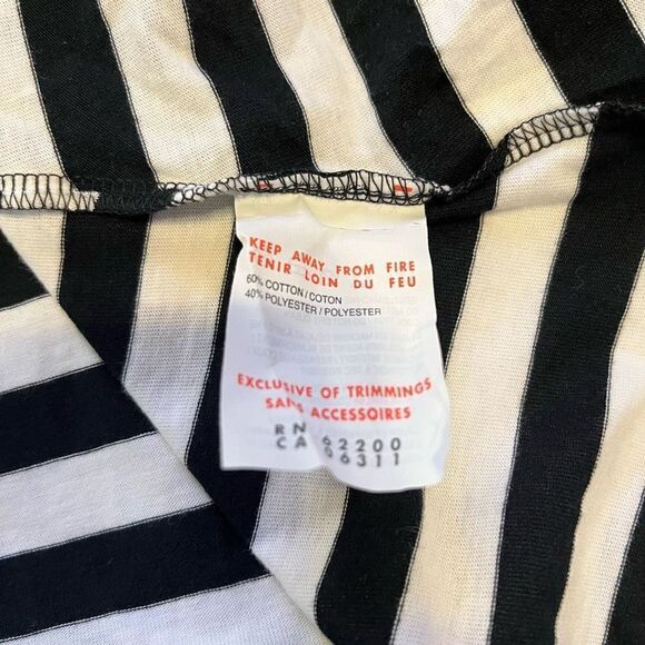 Puma Women's Black And White Scoop Neck Striped Swing Tank Top Size Small NWT - Picture 6 of 8
